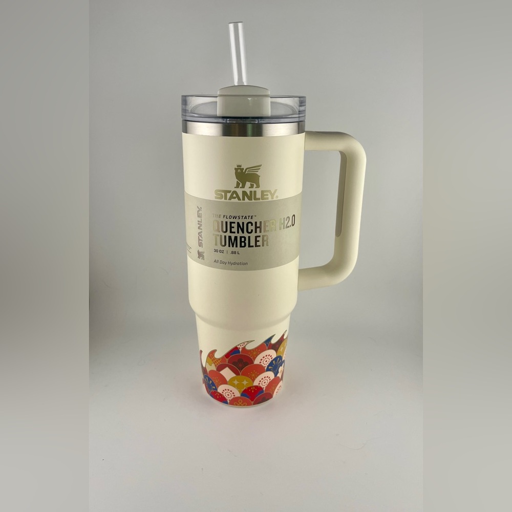 BNWT Stanley 30 Oz Lunar New Year Cream Dragon Tumbler